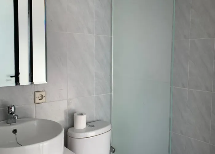 Отель Devanora & Resto Кинтамани