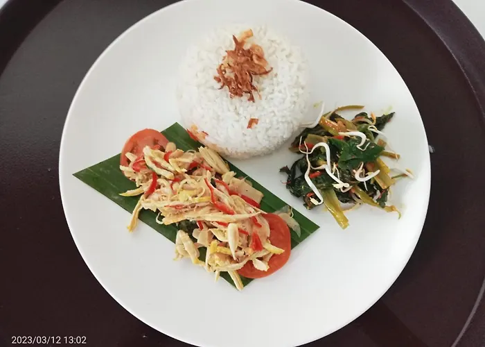 Отель Devanora & Resto Кинтамани